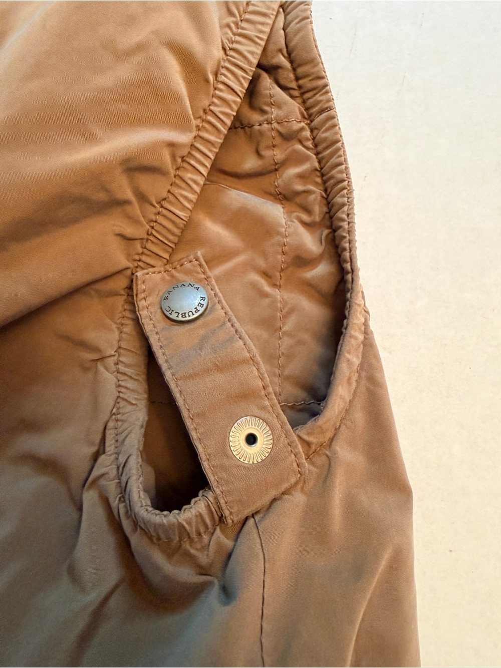 Vintage Banana Republic Size Medium Authentic Safari & Travel Clothing Co. Brown - Picture 8 of 10